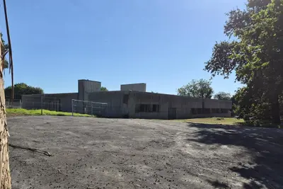 Habilitado un aparcamiento provisional para el centro de salud de A Covada