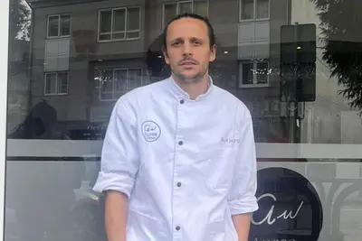 Evento gastronómico mensual con un chef invitado en Oleiros