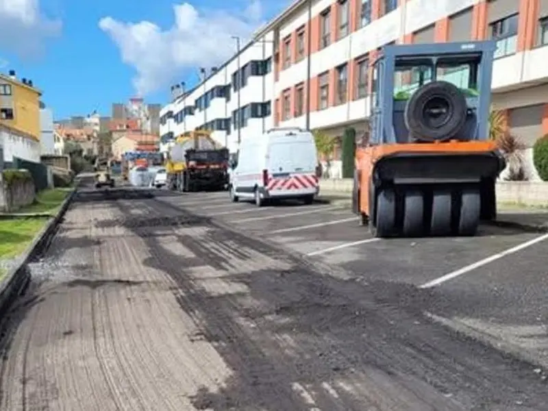 Oleiros inicia la renovación del asfaltado en sus vías municipales