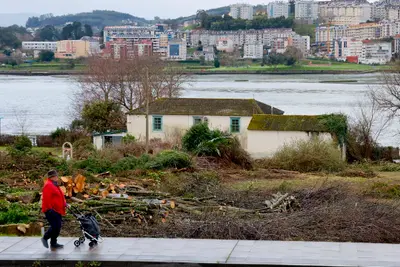 Retraso en la construcción de 88 viviendas por el ruido de la AC-12 en Oleiros