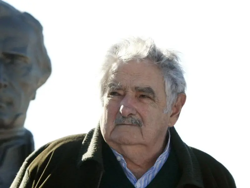El paseo de la ría de Oleiros llevará el nombre de José Mujica