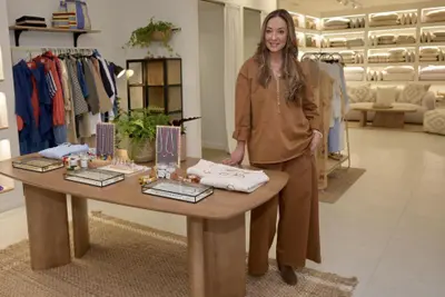 Iria Pereira abre Ocho Store en Santa Cristina: moda y decoración a medida