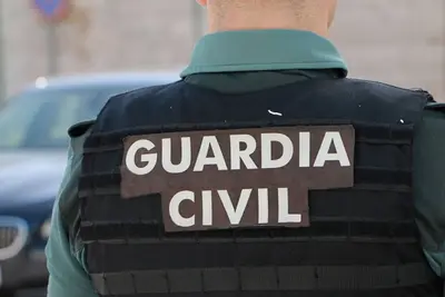 Peleas y vandalismo empañan las fiestas de Mera en Oleiros